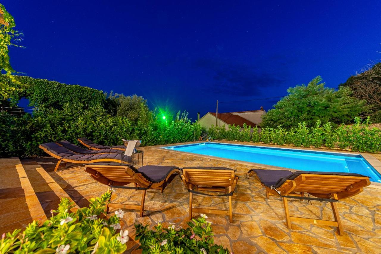 Apartments Luka & Lorena Galovac  Exterior photo